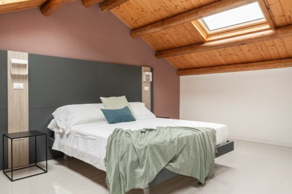 WhatsApp Image 2025-11-04 at 09.39.41 (1)